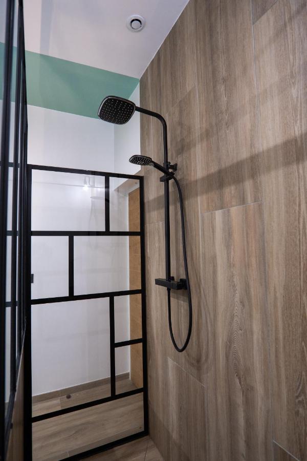 Capsule Wellness - Sauna - Balneo - Machine De Sport Privatif - Ps5 - 2 Chambres Valenciennes Exterior photo